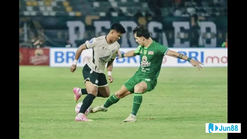 PSM Makassar vs Persebaya Surabaya 15h30 ngày 31/8 trong hiệp 1